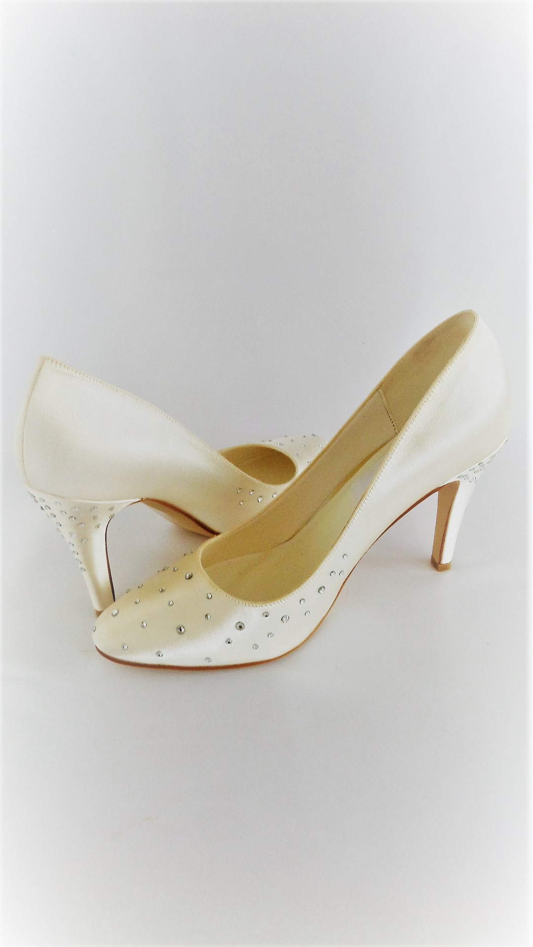 604 Winter White Satin Shoes – Angels 